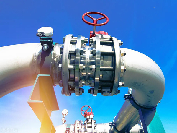 影響(xiang)工業閥門市(shì)場的主要趨(qū)勢